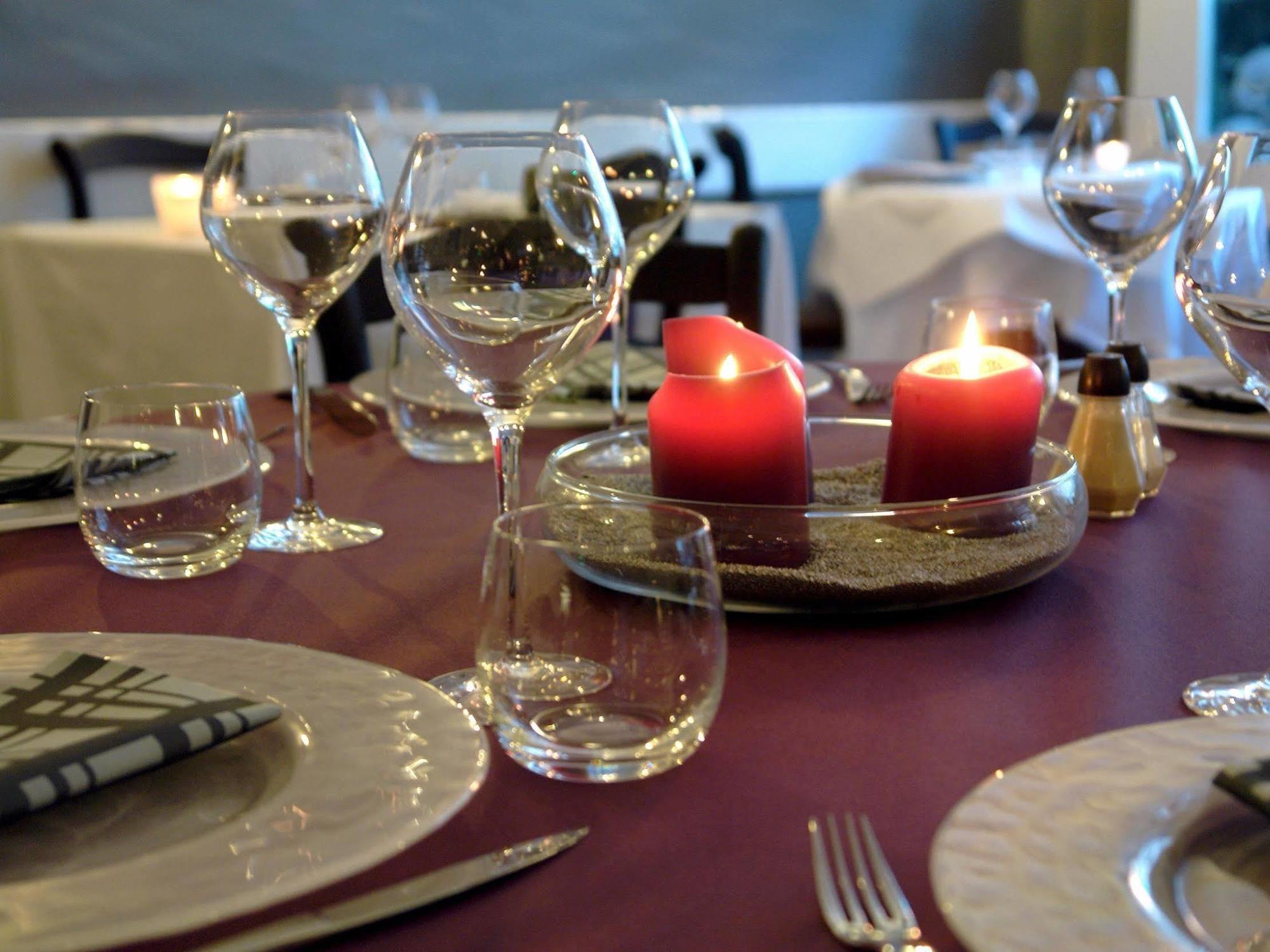 Logis Hotel Les Chardons Bleus Restaurant Le Bistrot De La Mer Roscoff Exteriör bild